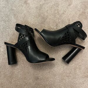 Black 3 1/2- inch heel classy sandals, Size 7.  Worn once.